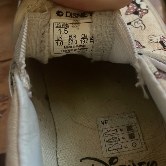 Disney Minnie Mouse Vans. Kids size new. - Picture 6 of 6